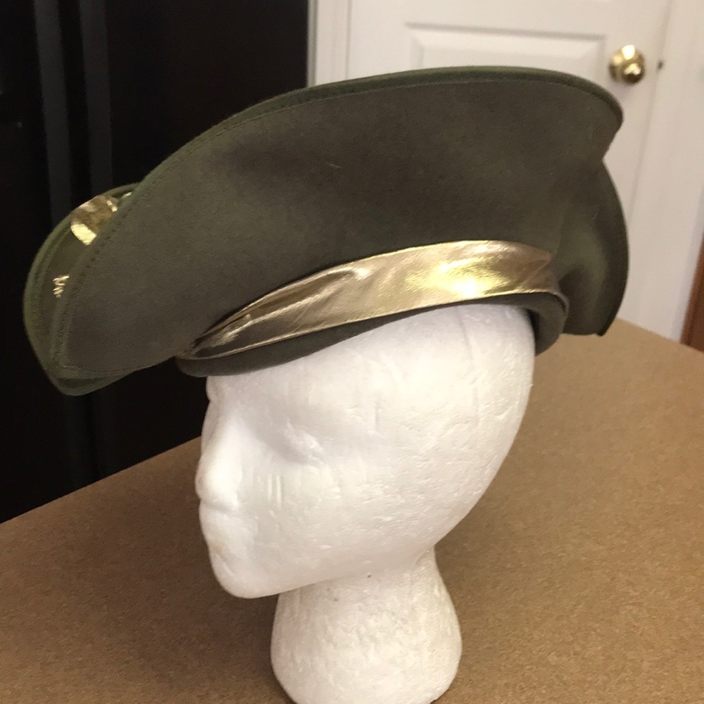 David M Hat - image 2